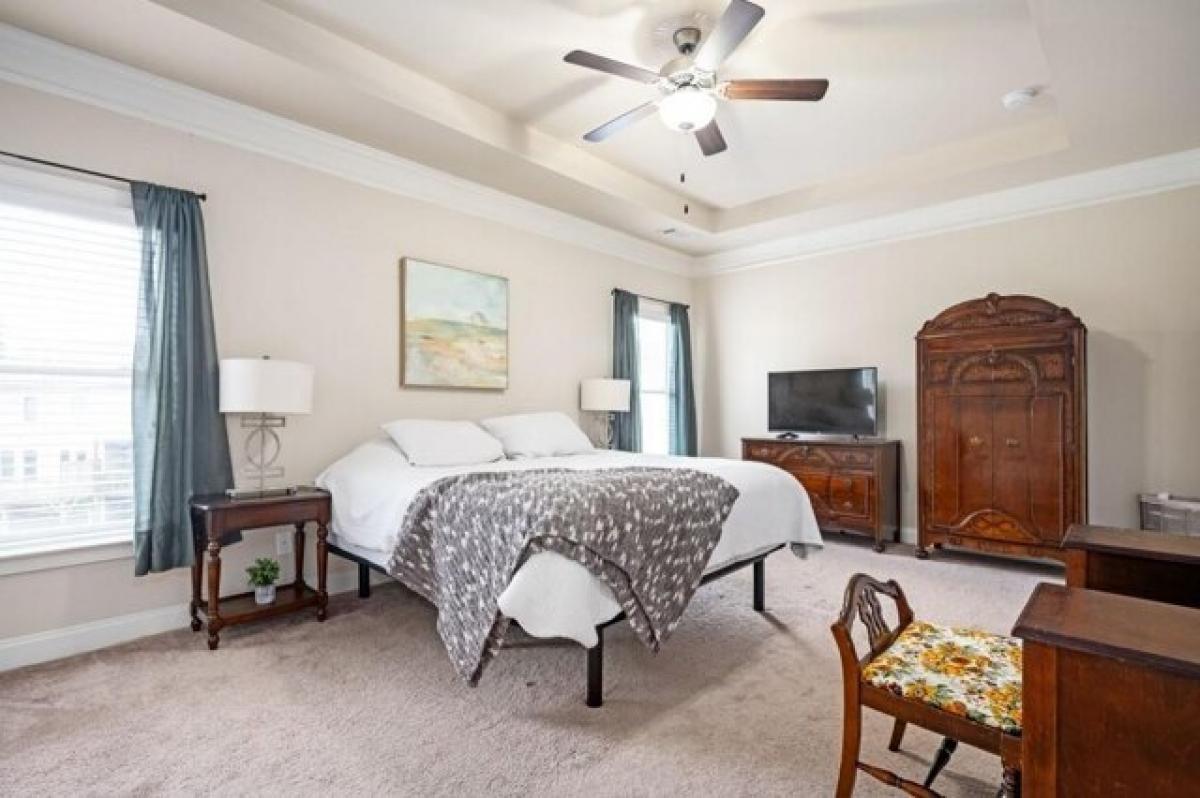 Picture of Home For Sale in Suwanee, Georgia, United States