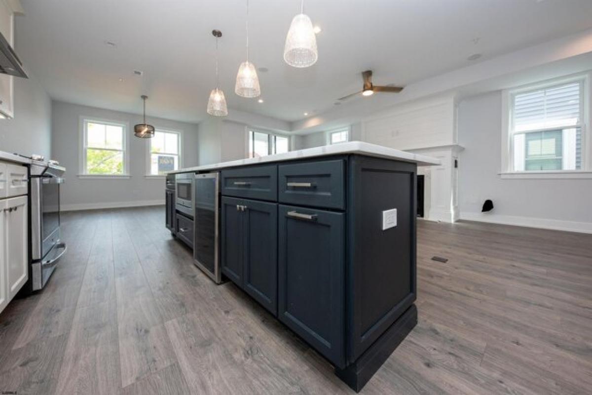 Picture of Home For Sale in Ocean City, New Jersey, United States