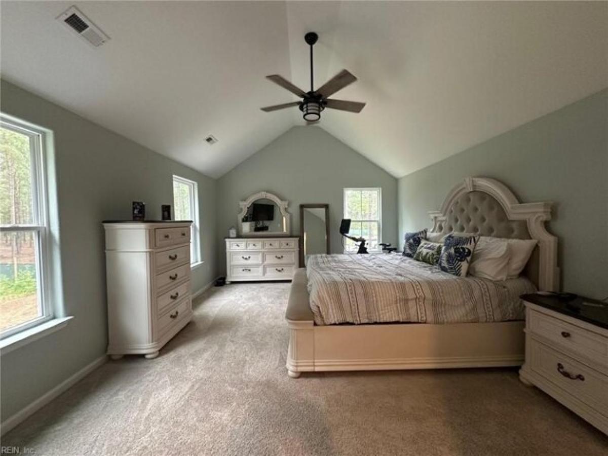 Picture of Home For Sale in Suffolk, Virginia, United States