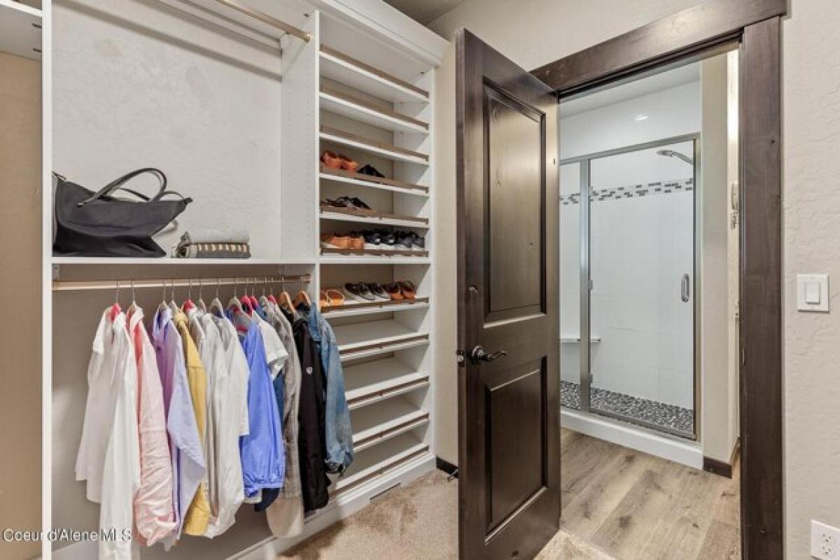 Picture of Home For Sale in Hayden, Idaho, United States