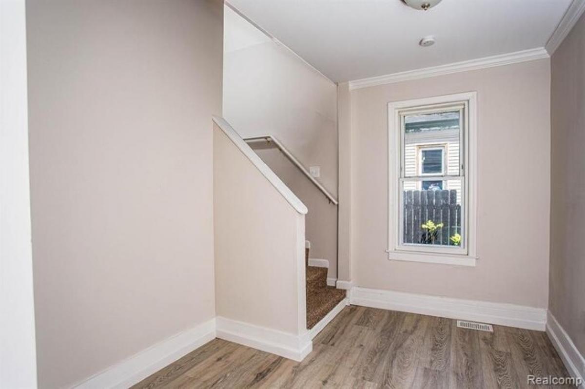 Picture of Home For Sale in Port Huron, Michigan, United States