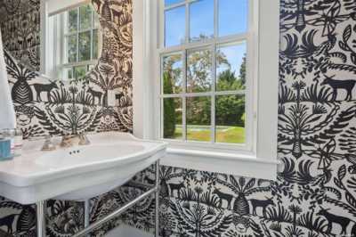 Home For Sale in East Hampton, New York