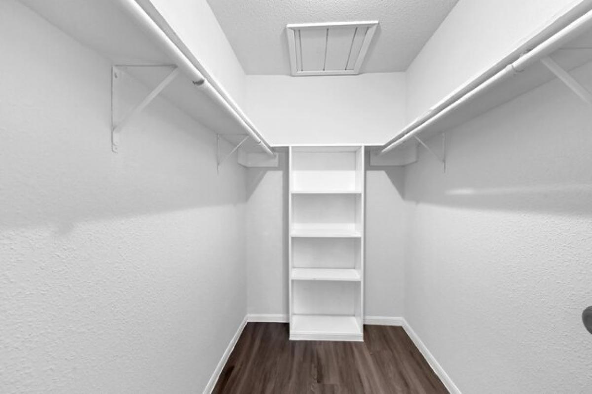 Picture of Home For Sale in Baytown, Texas, United States