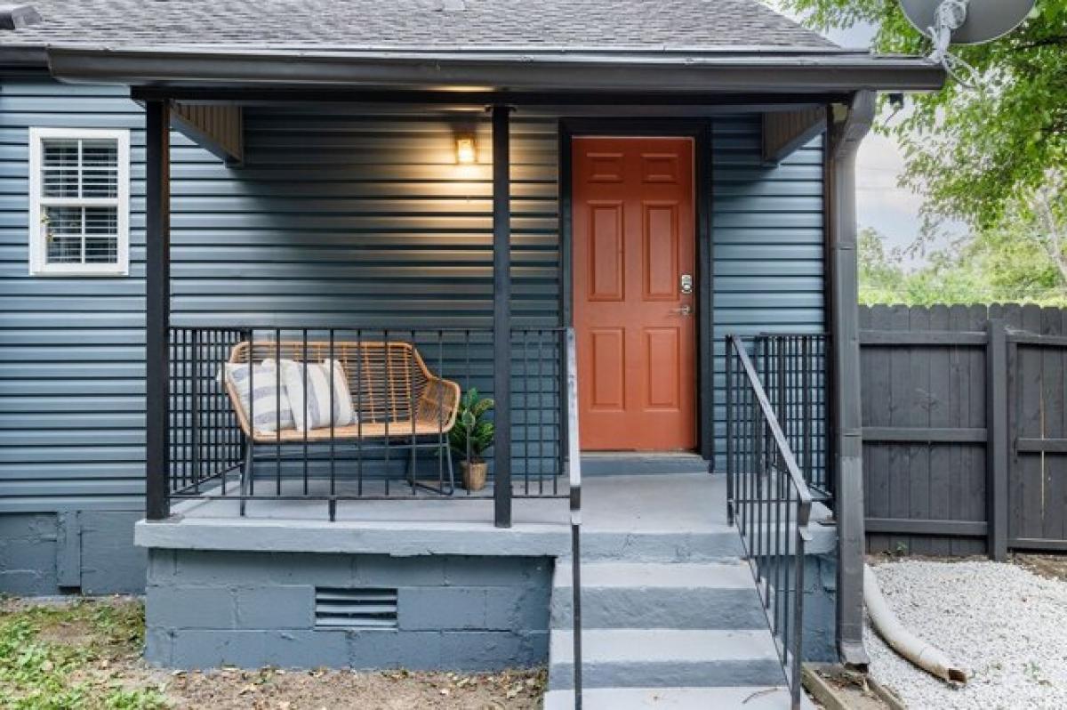 Picture of Home For Sale in Madison, Tennessee, United States