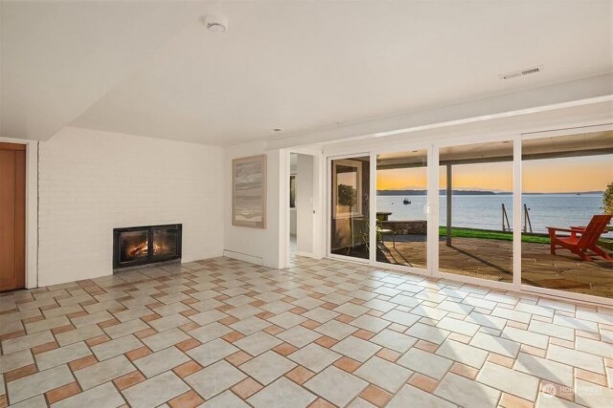 Picture of Home For Sale in Burien, Washington, United States