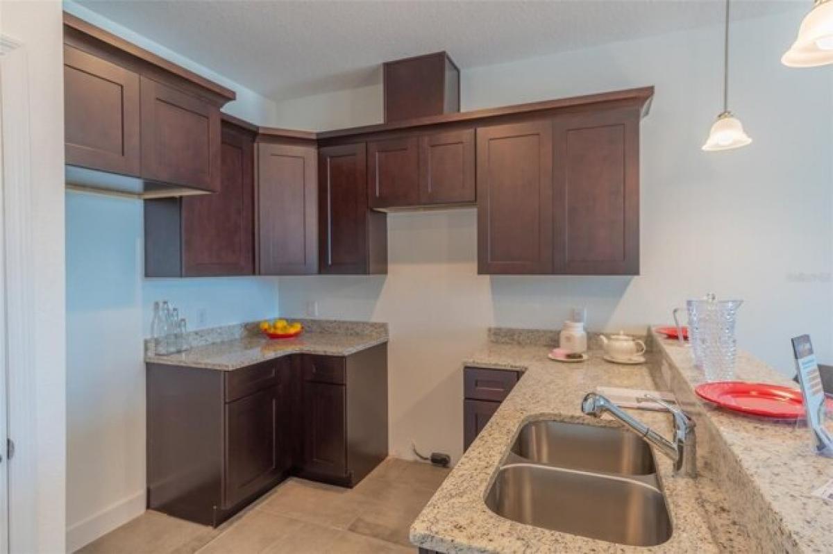 Picture of Home For Sale in Poinciana, Florida, United States