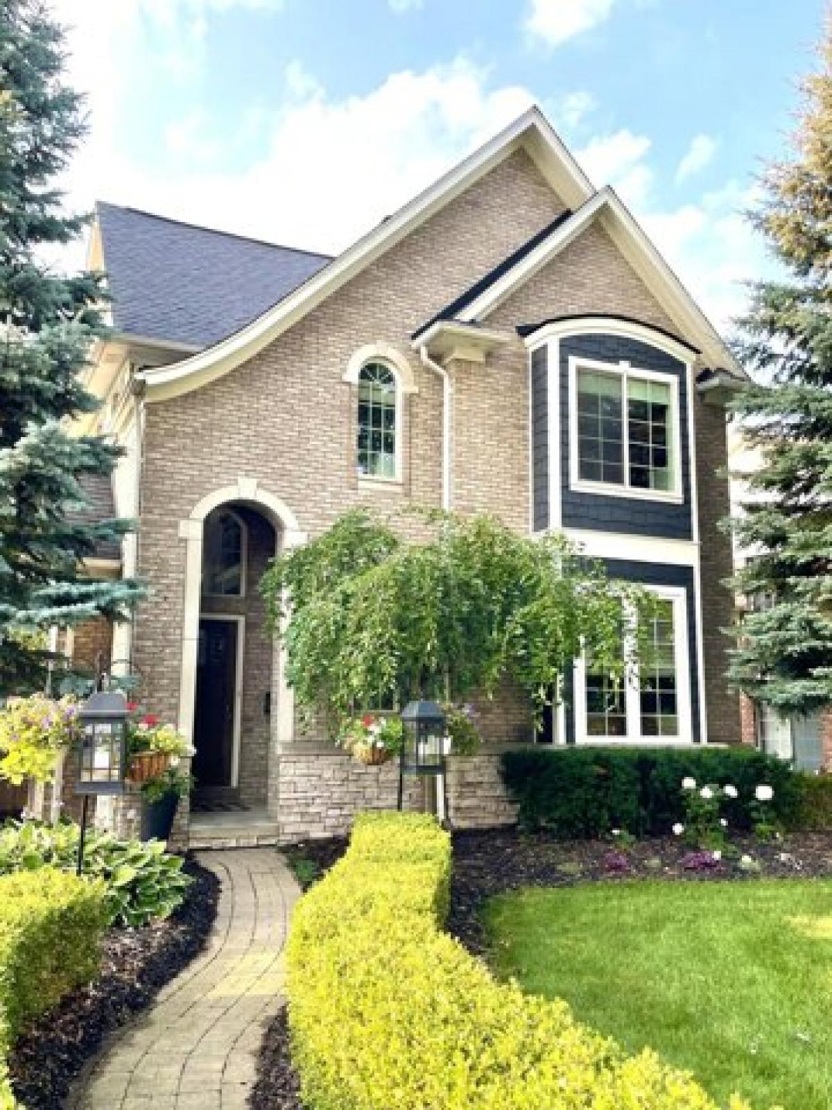 Picture of Home For Sale in Royal Oak, Michigan, United States
