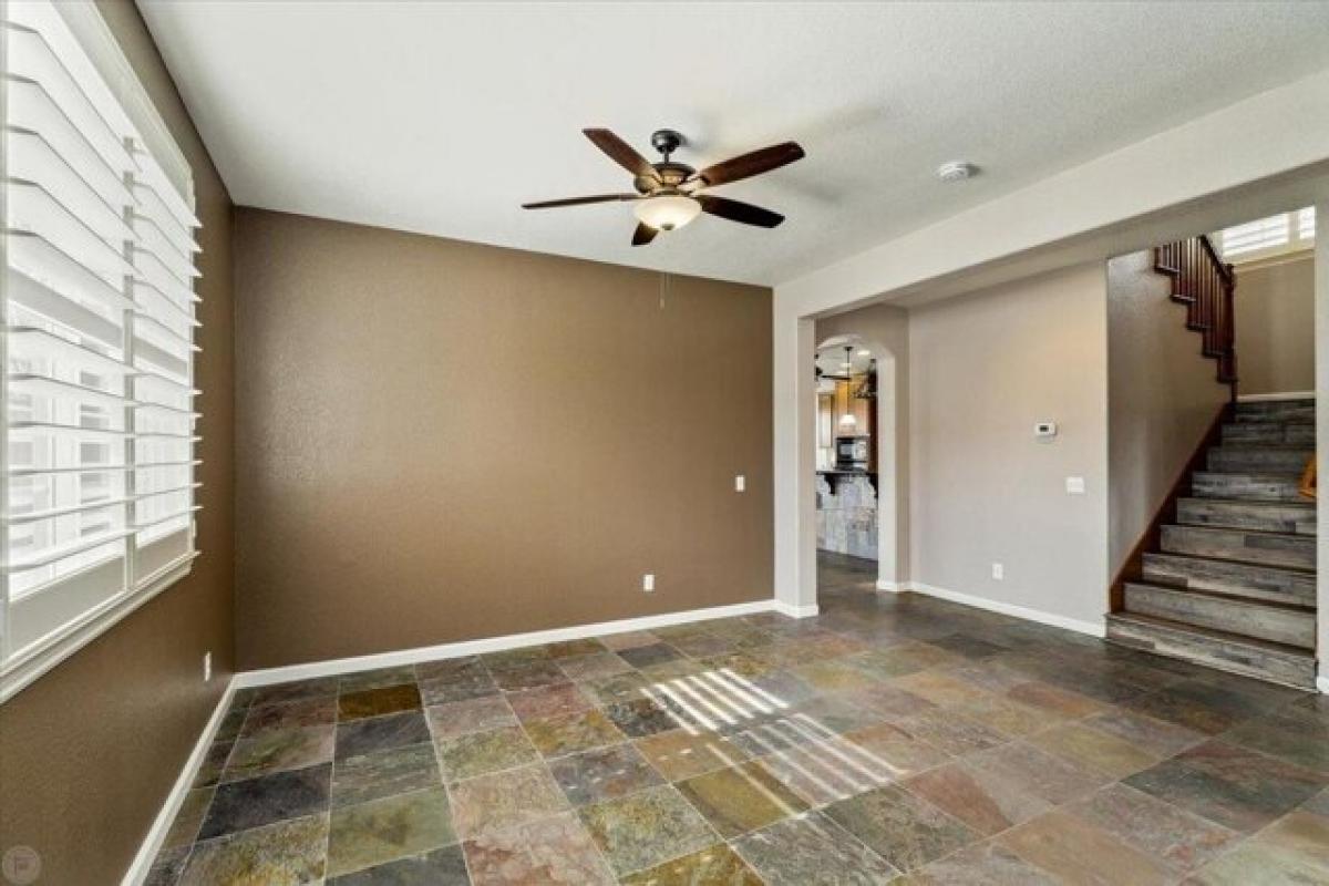 Picture of Home For Sale in Oakdale, California, United States