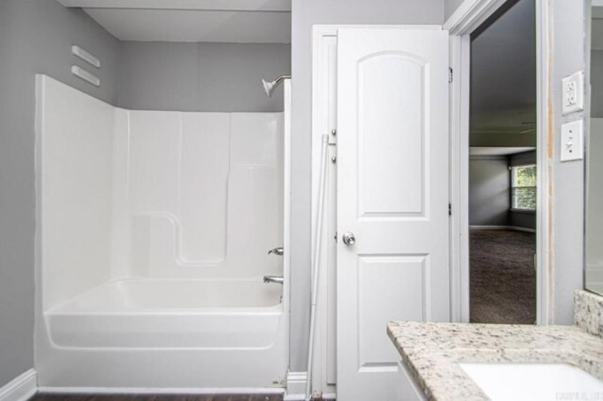 Picture of Home For Sale in Jacksonville, Arkansas, United States