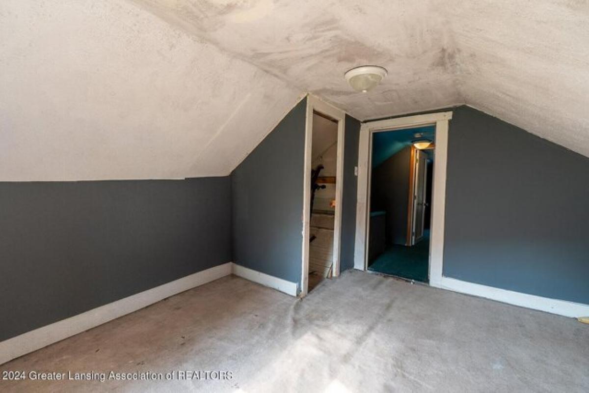 Picture of Home For Sale in Lansing, Michigan, United States