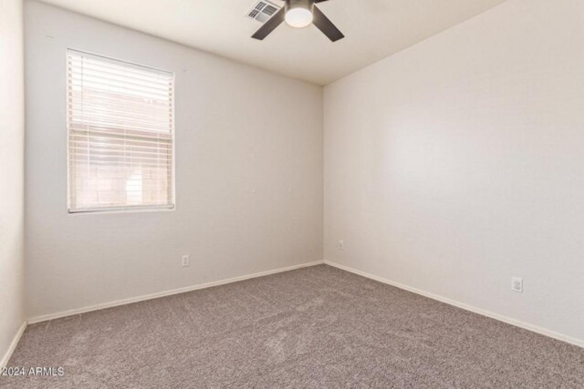 Picture of Home For Sale in Litchfield Park, Arizona, United States