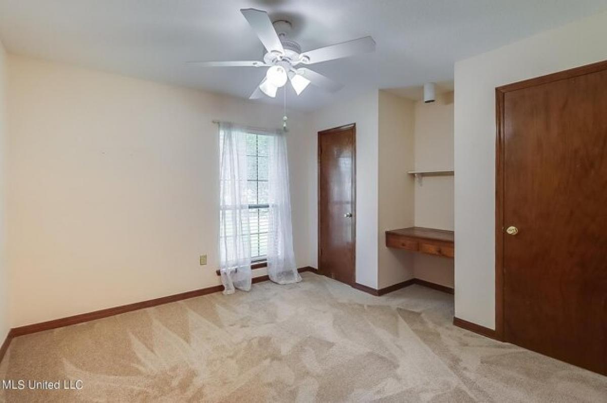 Picture of Home For Sale in Long Beach, Mississippi, United States