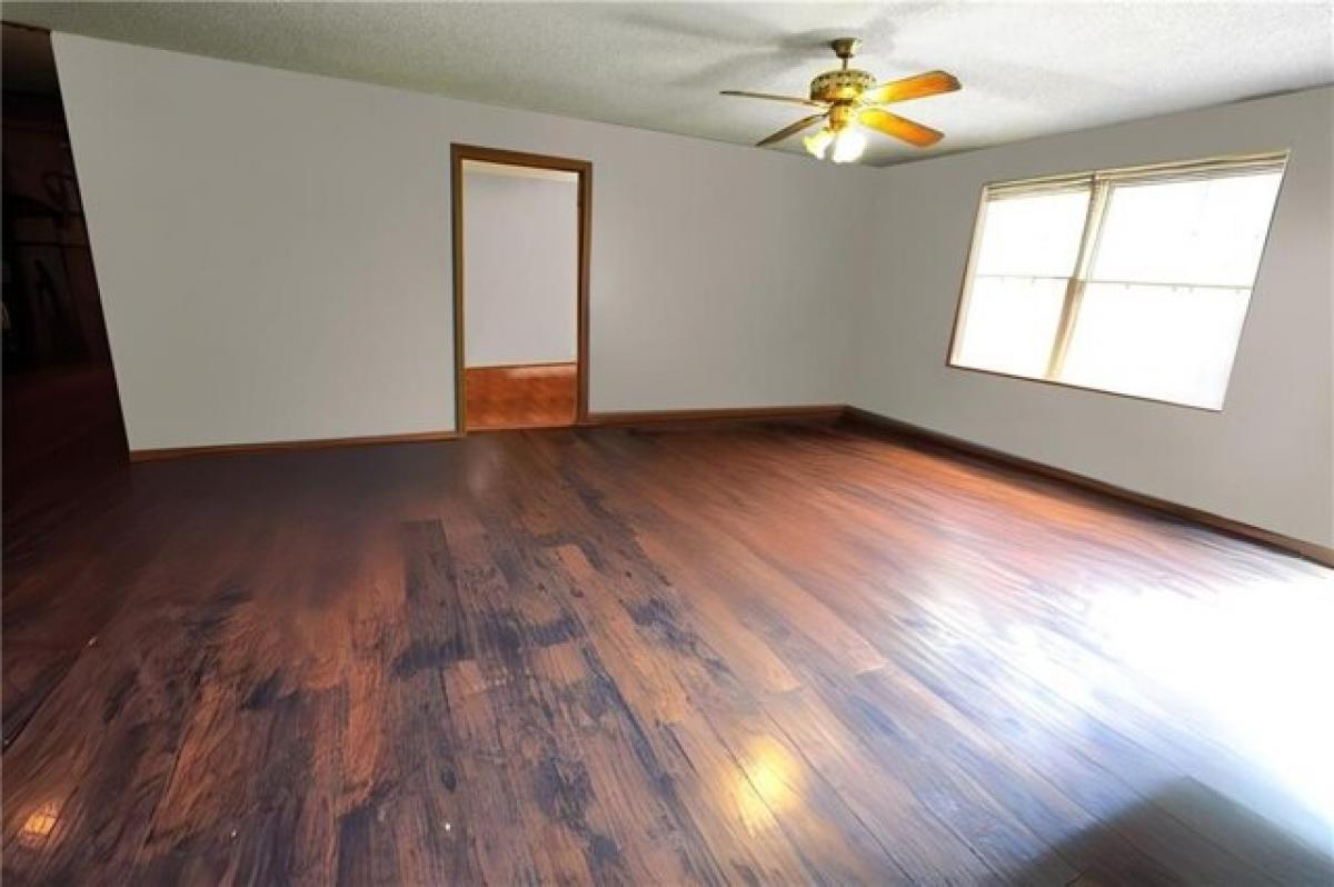 Picture of Home For Sale in Acworth, Georgia, United States