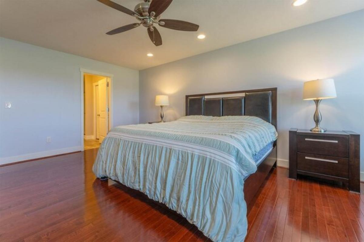 Picture of Home For Sale in Saint Joseph, Michigan, United States