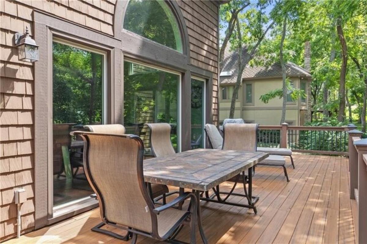 Picture of Home For Sale in Olathe, Kansas, United States