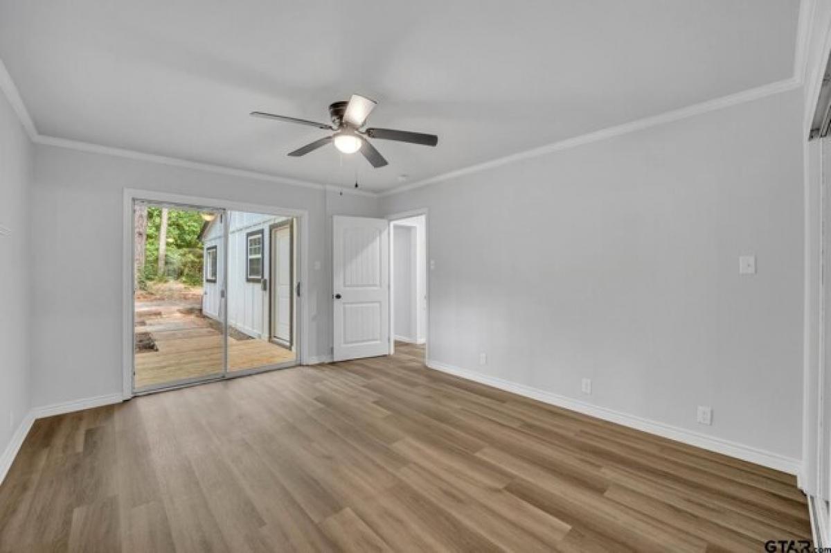 Picture of Home For Sale in Lindale, Texas, United States