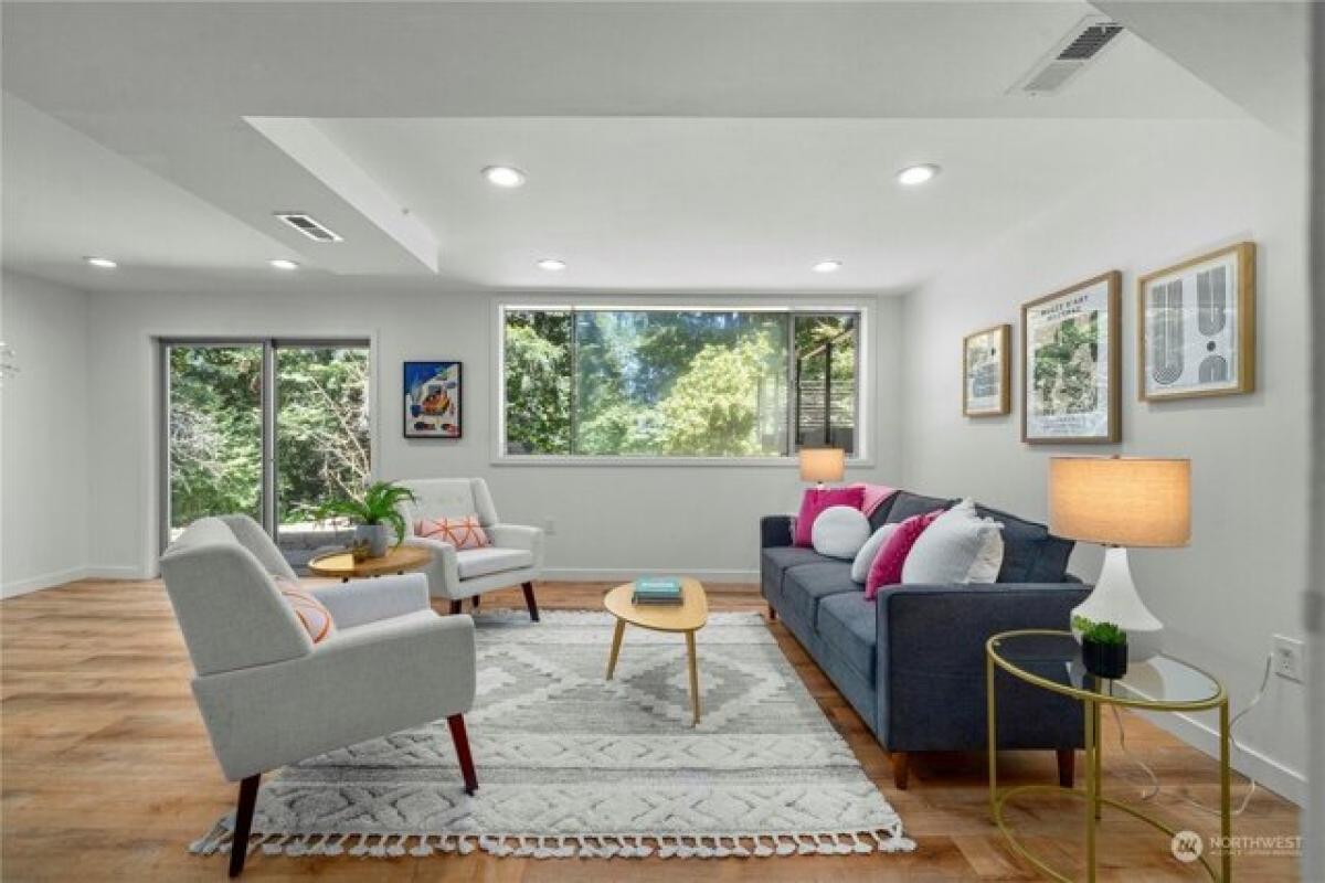 Picture of Home For Sale in Issaquah, Washington, United States