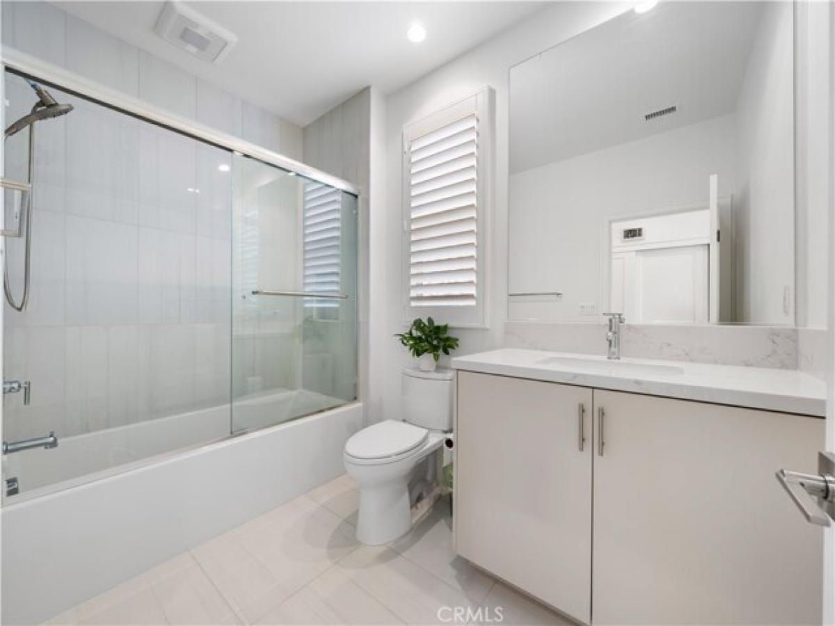 Picture of Home For Sale in Irvine, California, United States