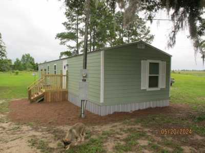 Home For Sale in Newberry, Florida