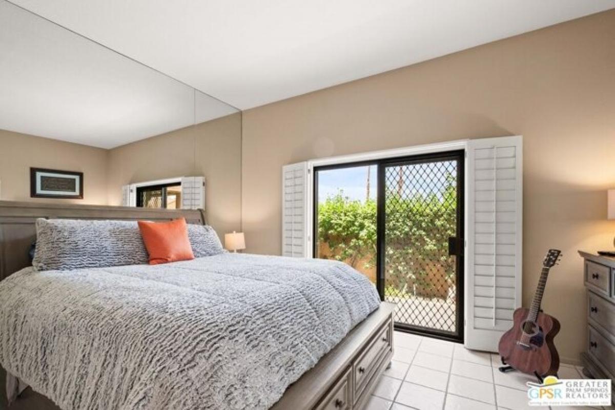 Picture of Home For Sale in Palm Desert, California, United States