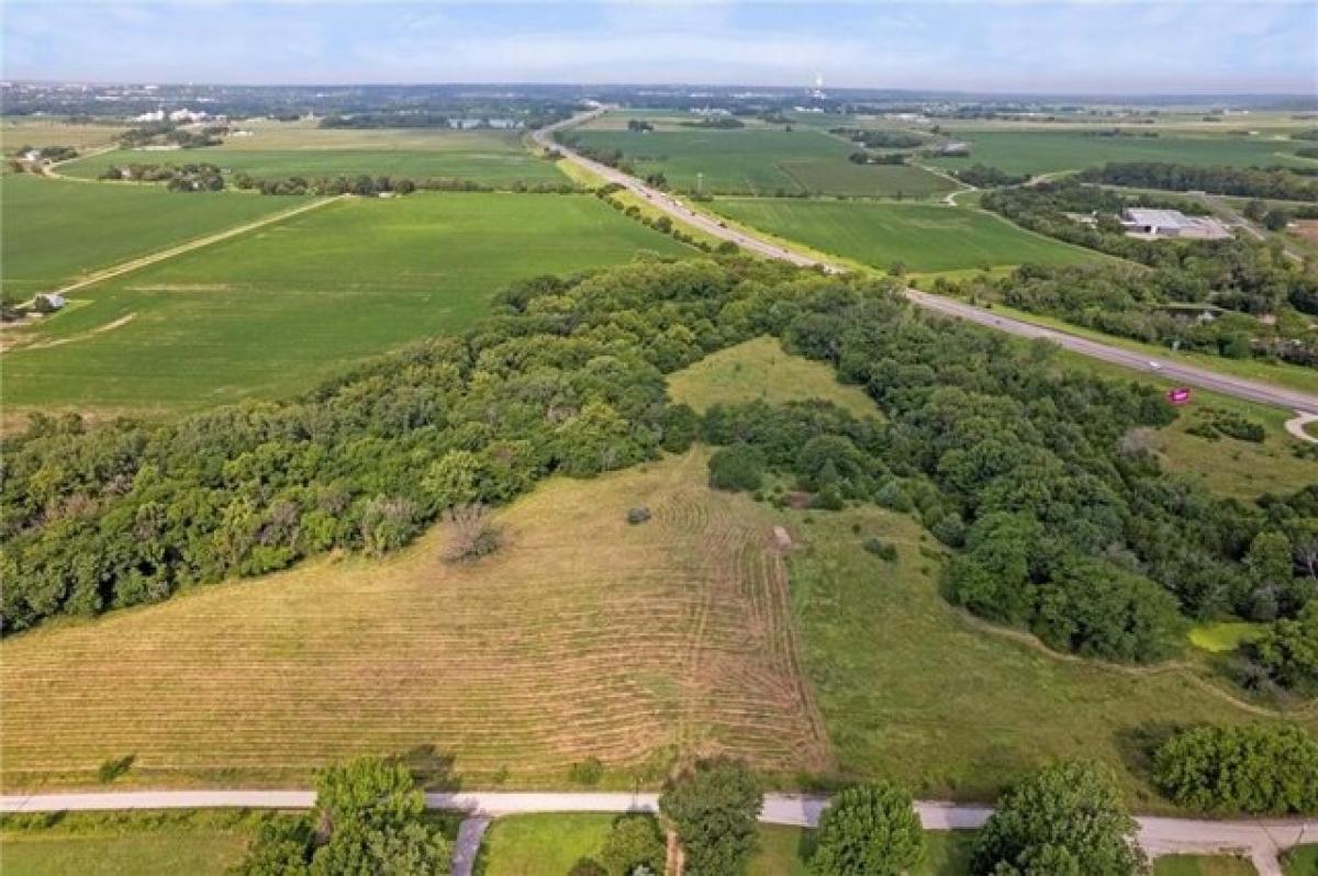 Picture of Residential Land For Sale in Lawrence, Kansas, United States