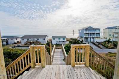 Home For Sale in Emerald Isle, North Carolina