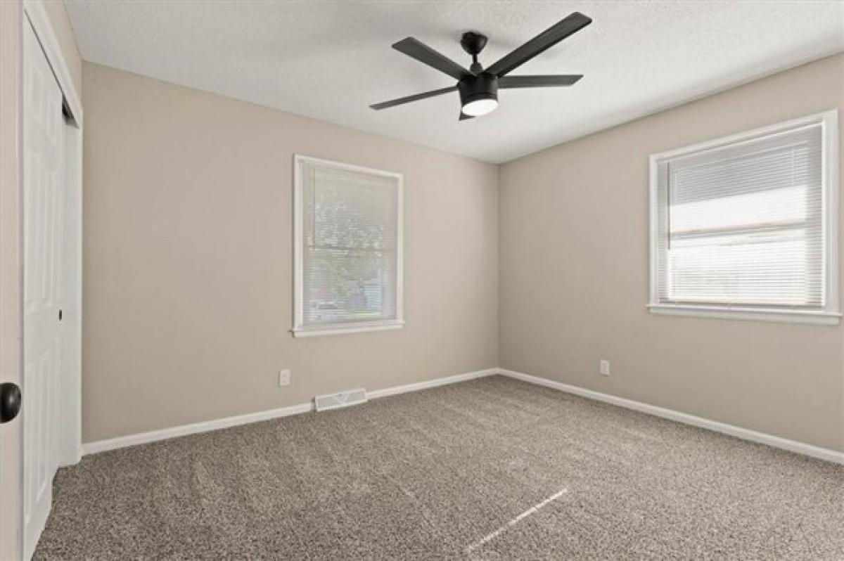 Picture of Home For Sale in Kansas City, Kansas, United States