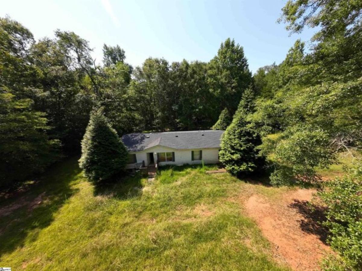 Picture of Home For Sale in Anderson, South Carolina, United States