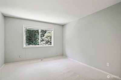 Home For Sale in Sammamish, Washington