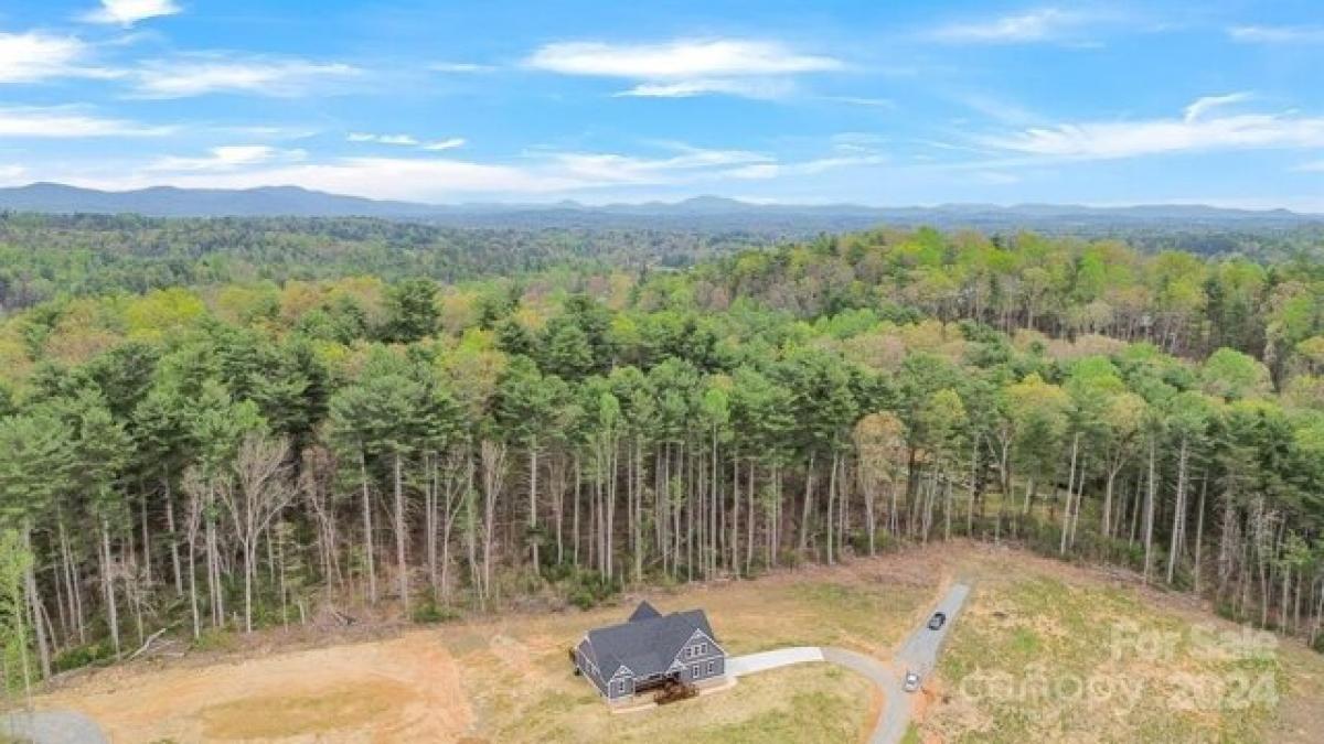 Picture of Residential Land For Sale in Hendersonville, North Carolina, United States