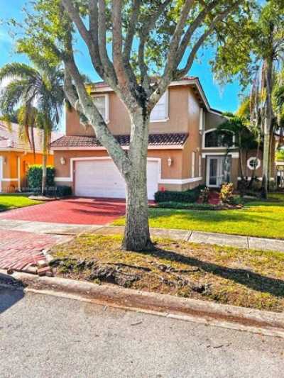 Home For Sale in Miramar, Florida