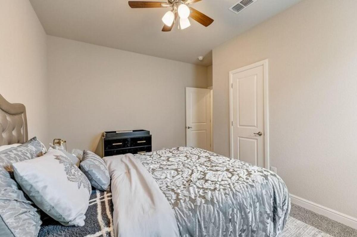 Picture of Home For Sale in Denton, Texas, United States