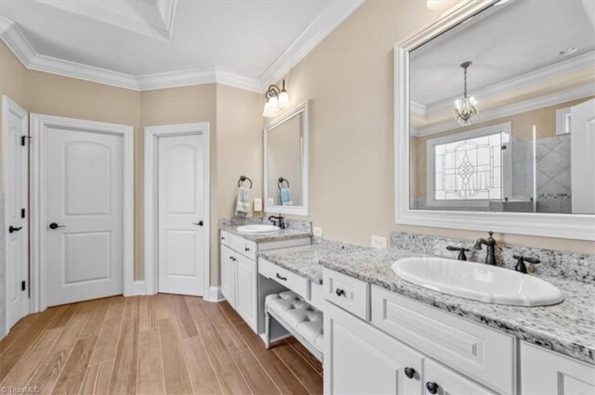 Picture of Home For Sale in Kernersville, North Carolina, United States