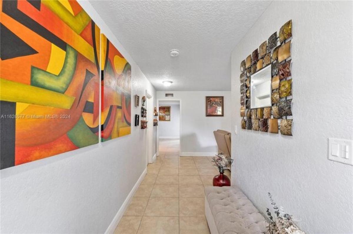 Picture of Home For Sale in Coral Springs, Florida, United States