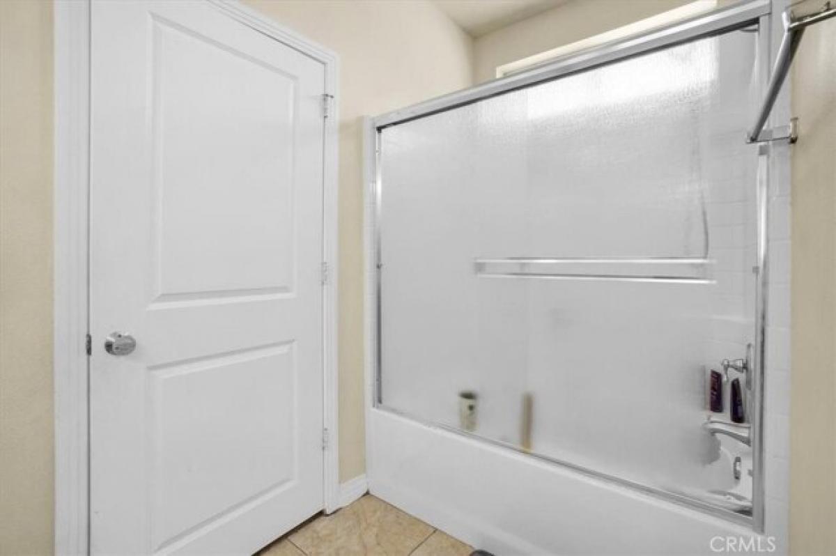 Picture of Home For Sale in Twentynine Palms, California, United States