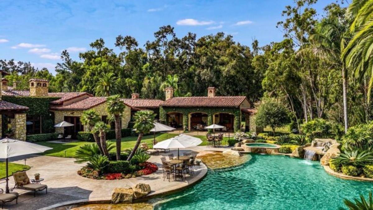 Picture of Home For Sale in Rancho Santa Fe, California, United States