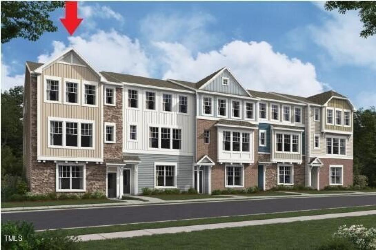 Picture of Home For Sale in Cary, North Carolina, United States