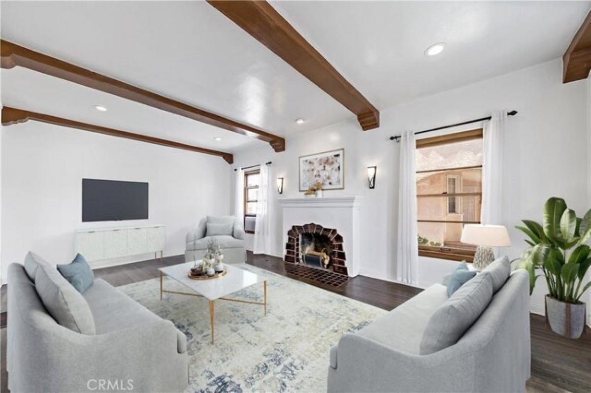 Picture of Home For Sale in Inglewood, California, United States