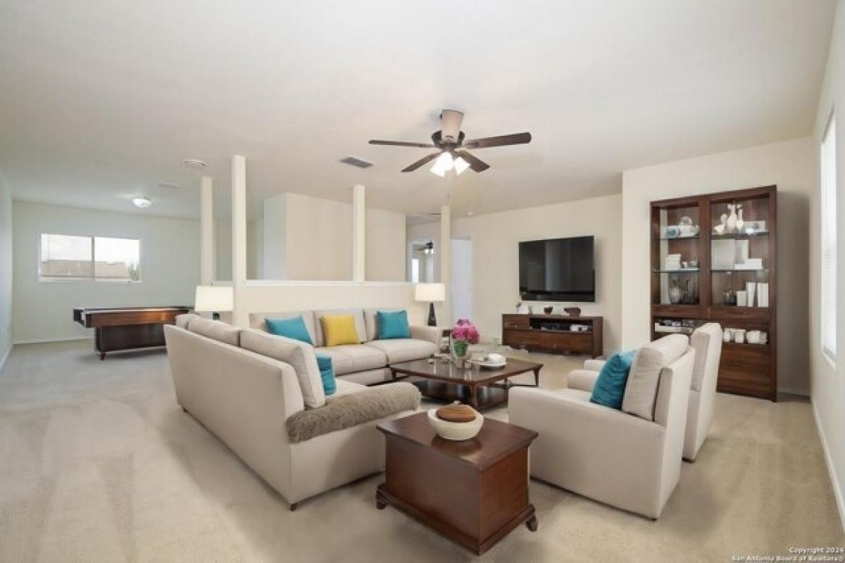 Picture of Home For Sale in Converse, Texas, United States