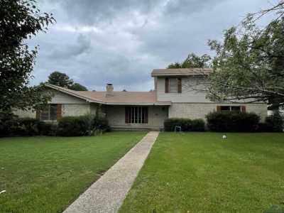 Home For Sale in Longview, Texas