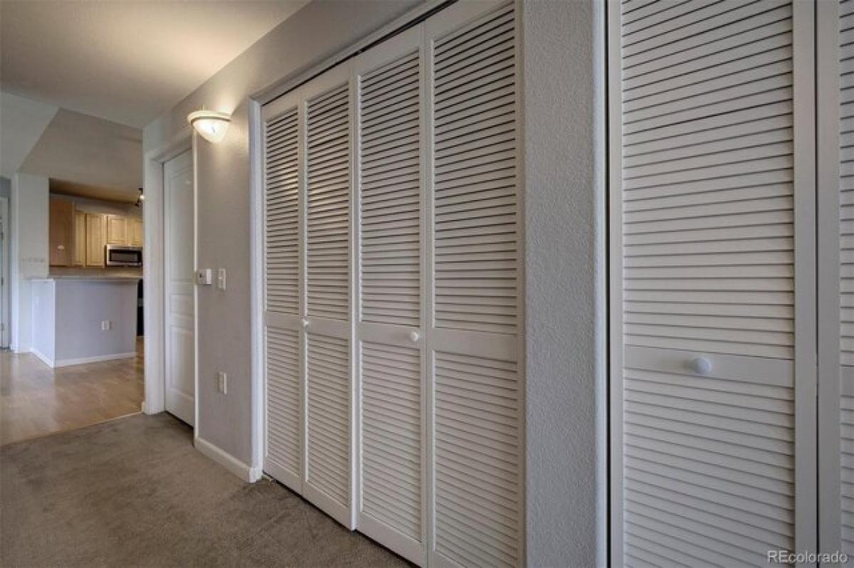 Picture of Home For Sale in Lakewood, Colorado, United States