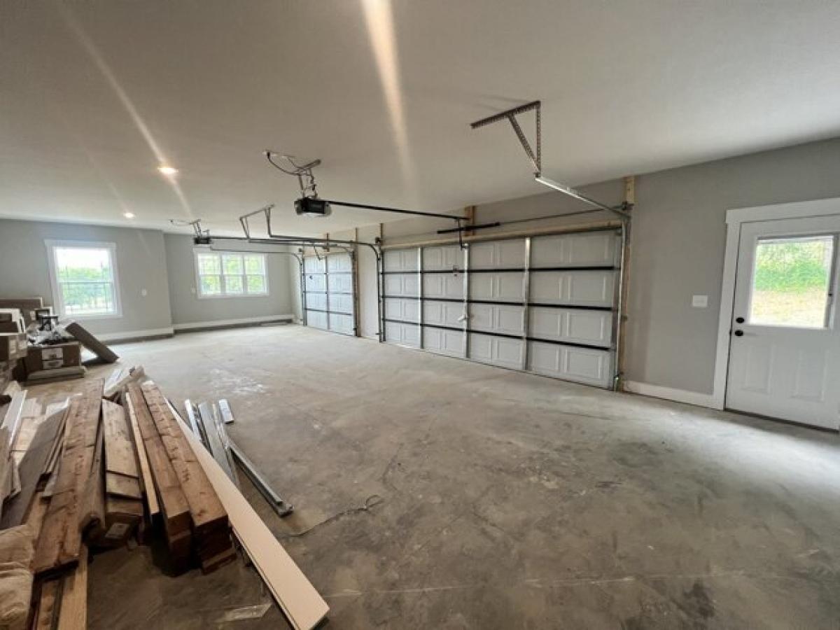 Picture of Home For Sale in Lebanon, Tennessee, United States