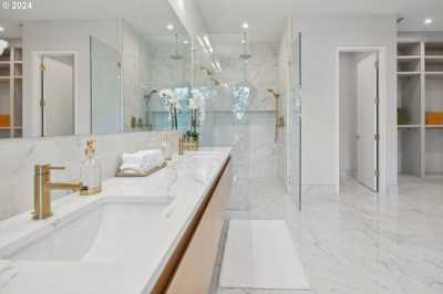 Home For Sale in Camas, Washington