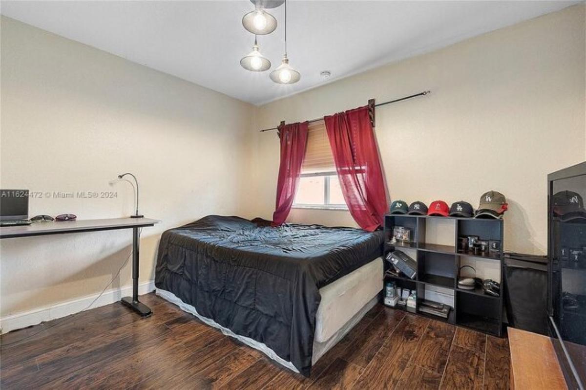 Picture of Home For Sale in Miramar, Florida, United States