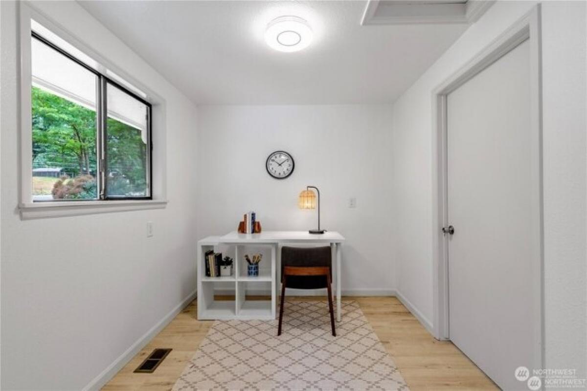 Picture of Home For Sale in Redmond, Washington, United States