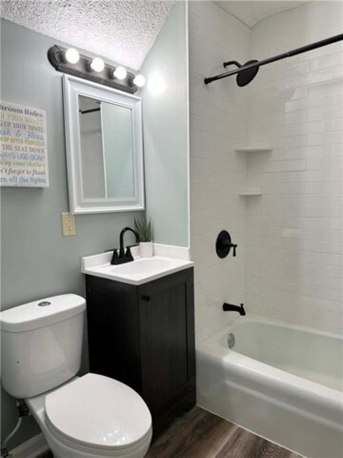 Picture of Home For Sale in Saint Paul, Minnesota, United States