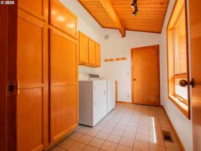 Home For Sale in Washougal, Washington