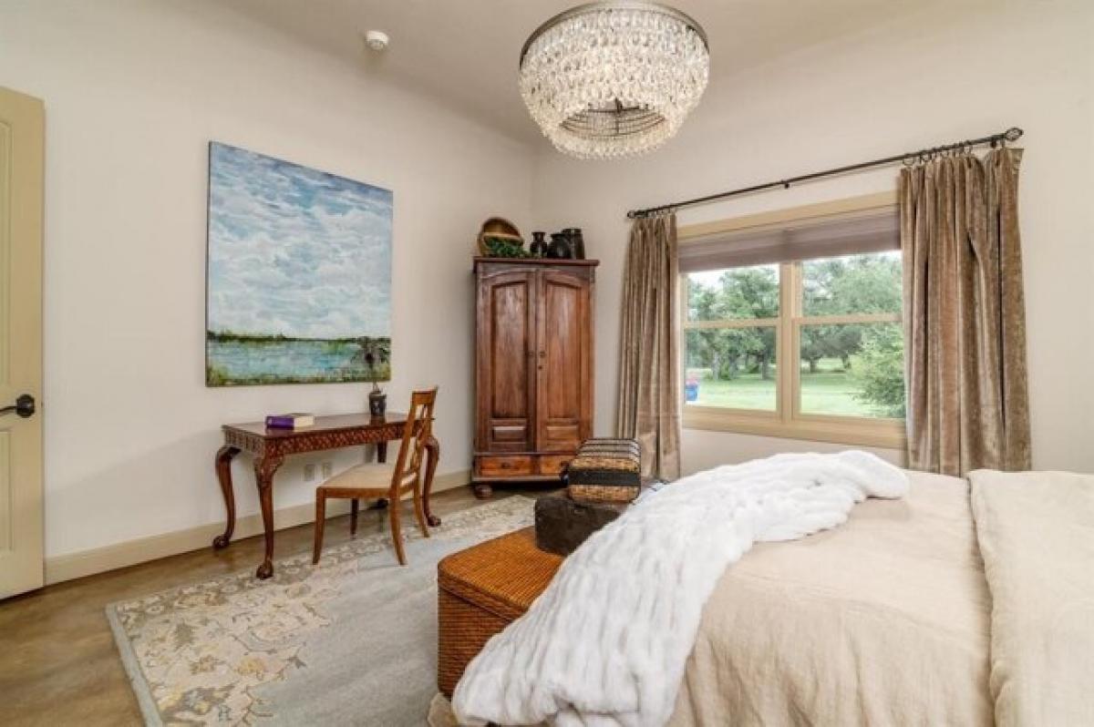 Picture of Home For Sale in Driftwood, Texas, United States