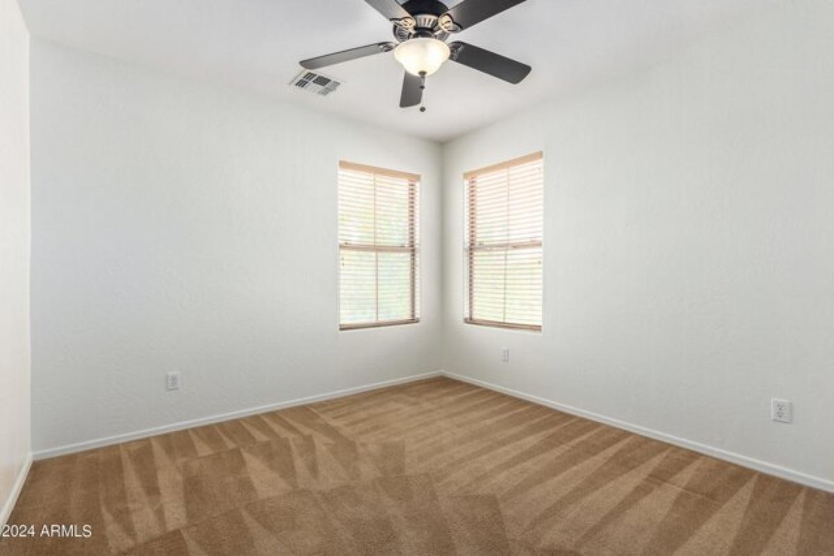 Picture of Home For Sale in Chandler, Arizona, United States