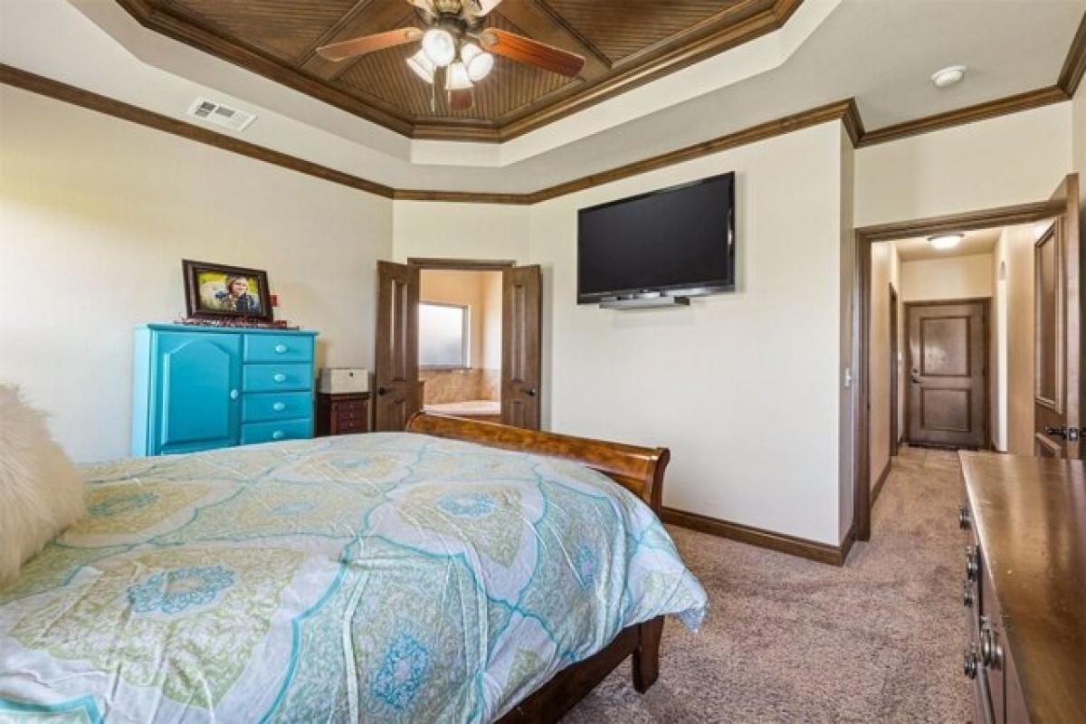 Picture of Home For Sale in El Reno, Oklahoma, United States